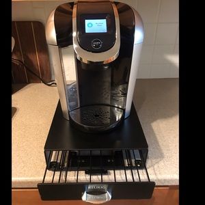 Keurig 2.0 Chrome Coffee Maker with Storage Drawer